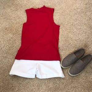 Red Sleeveless Pullover